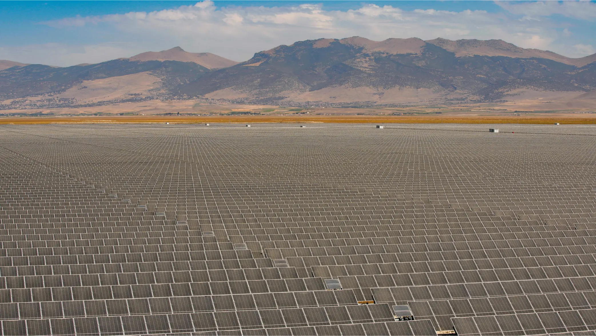 Kalyon Enerji’den Türkiye’nin En Büyük İkinci Güneş Enerjisi Santrali: 600 Bin Nüfuslu Bir Şehrin Elektrik İhtiyacını Karşılayacak Dev Proje…
